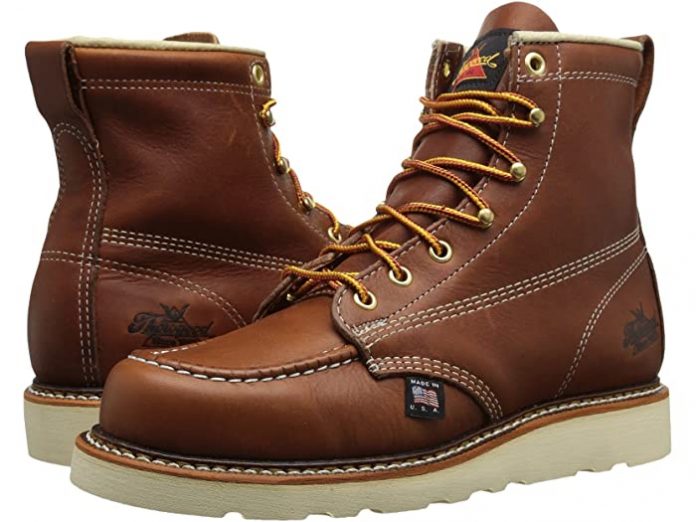 12 Best Metal Roofing Shoes of 2021 (Stability, Traction & Comfort)